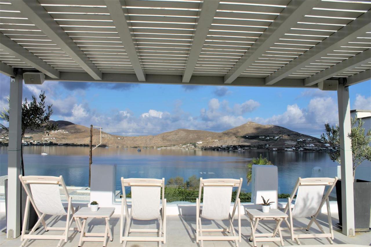 Parian Lithos Hotel 3*